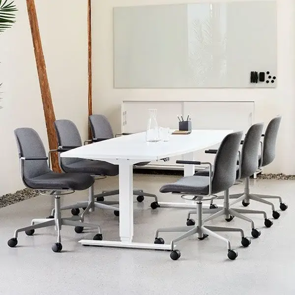 Ergoff Hæve-sænkbart mødebord DNA bådformet